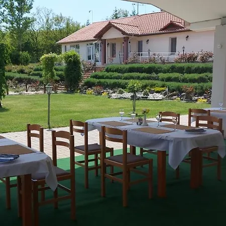 Guest house Rozsa & Park
