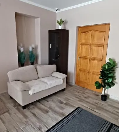 Rozsa & Park Guest house Apagy